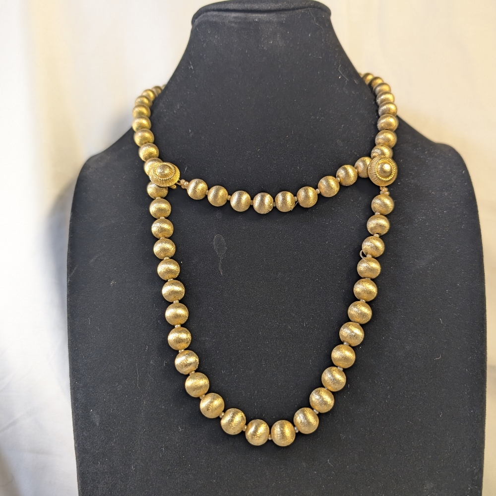Vintage Judith McCann 1961 NYC Signed Texture Gold Tone Necklace Shuvon Closure